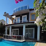 Calis Meri فتحية