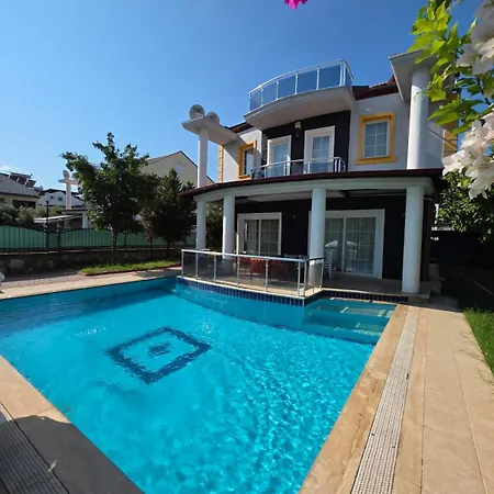 Calis Meri Vila *